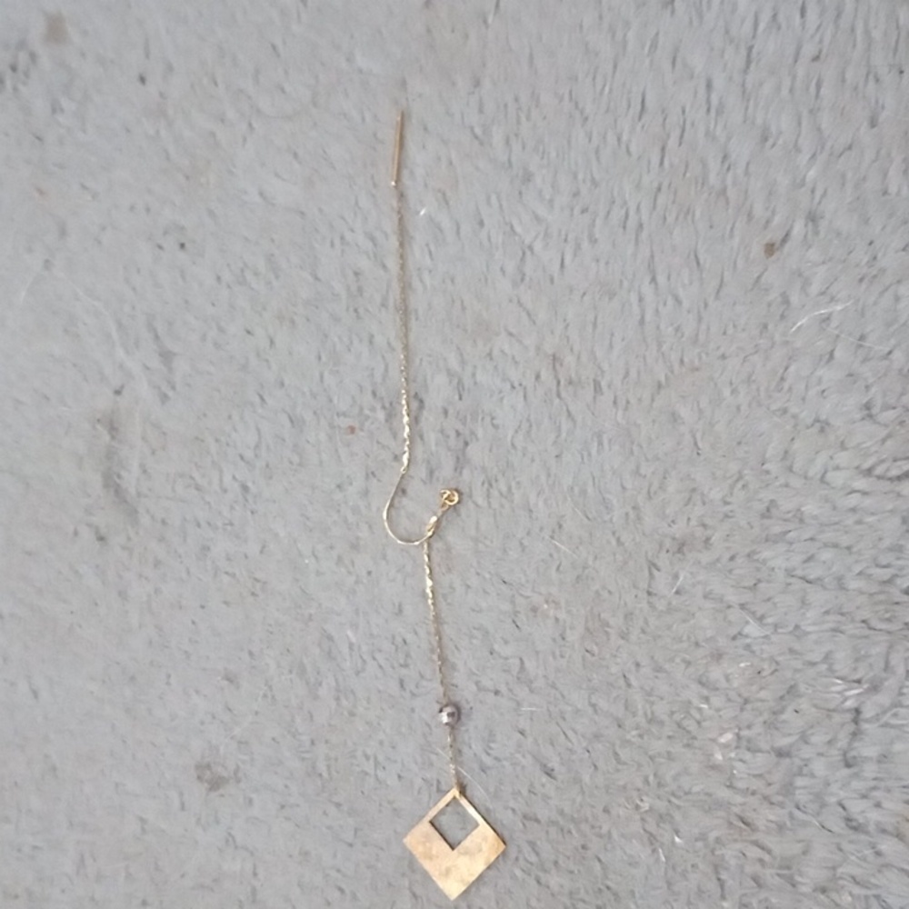 Gold threader earring